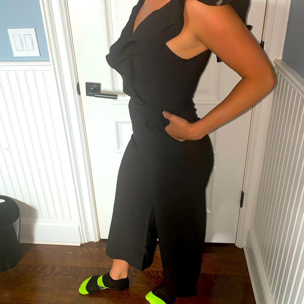 Black Jumpsuit perfect for any occasion! - Picture 3 of 3
